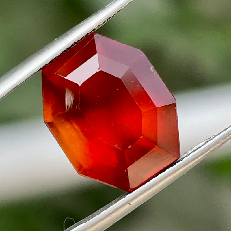 9.05 Carats Dark Orange Hessonite Garnet - Noble Gemstones®