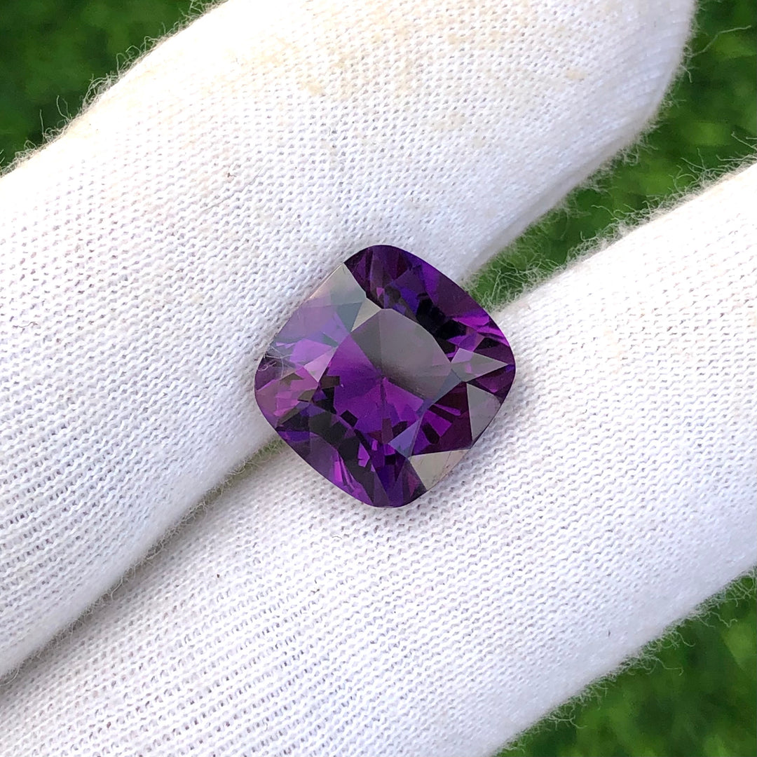 10.65 Carats Natural Faceted Semi-Precious Amethyst Gemstone