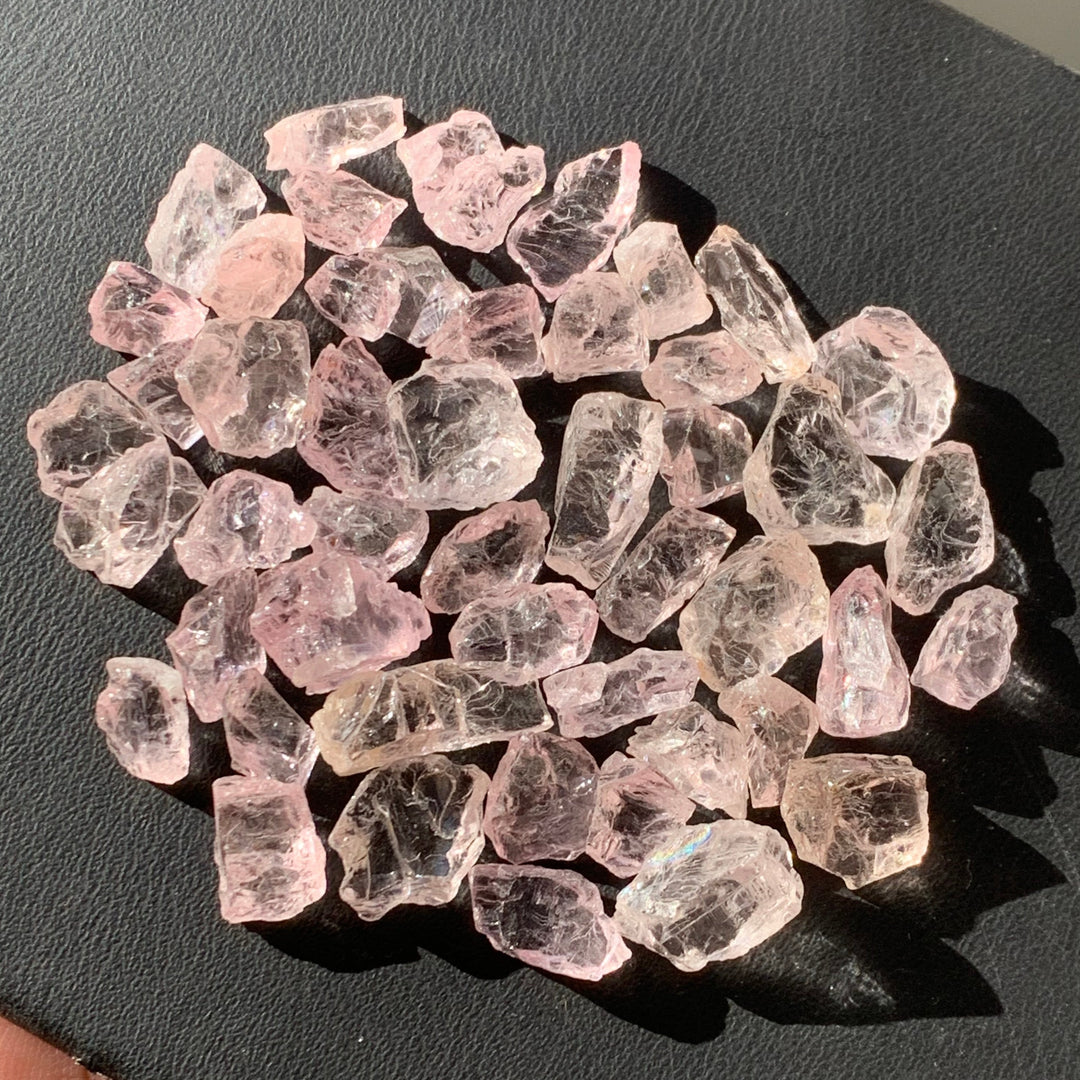 135 Carats Facet Rough Morganites