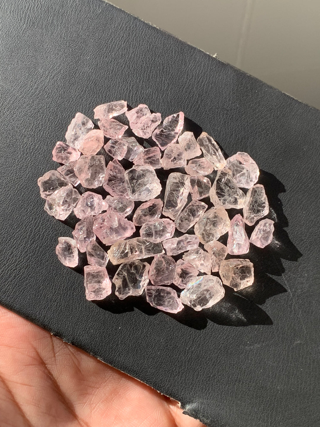 135 Carats Facet Rough Morganites