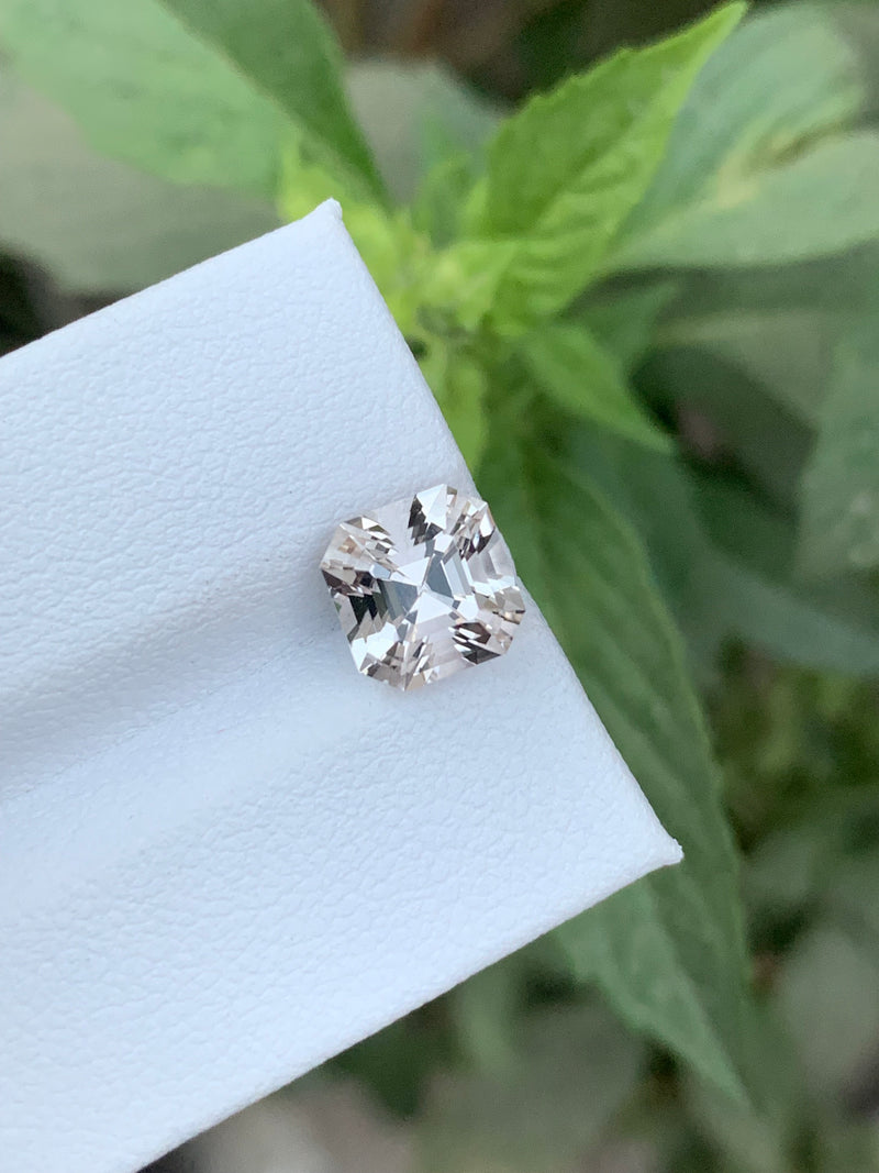 3.20 Carats Faceted White Topaz - Noble Gemstones®