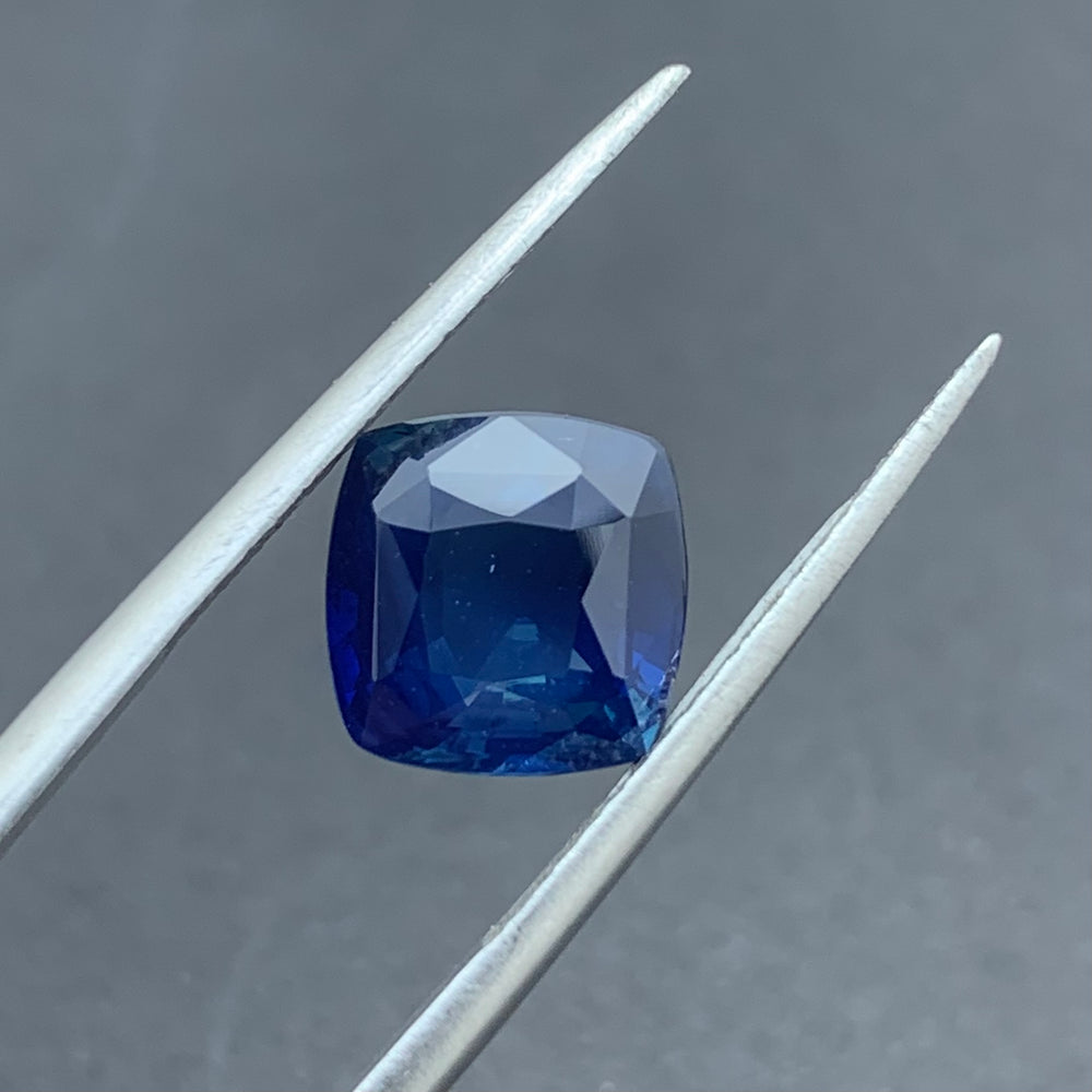 3.38 Carats Faceted Sapphire - Noble Gemstones®