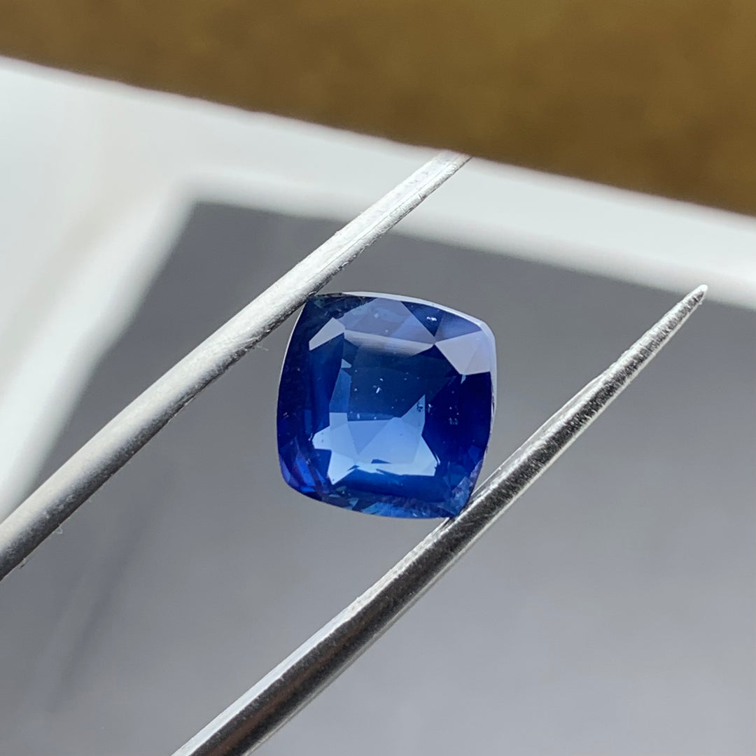 3.38 Carats Faceted Sapphire - Noble Gemstones®