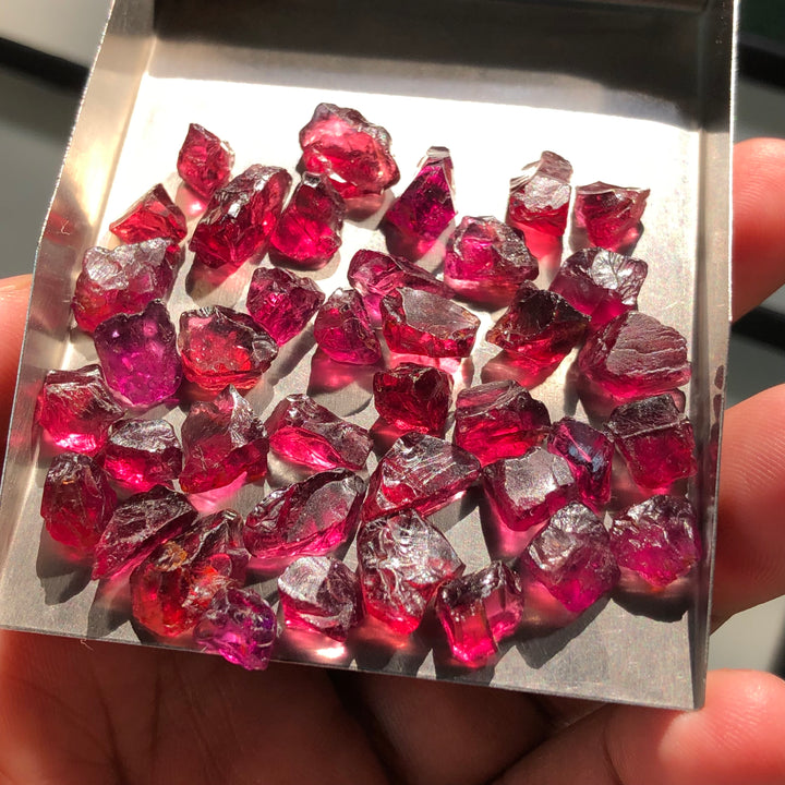 24 Grams Facet Rough Reddish Pink Rhodolite Garnets