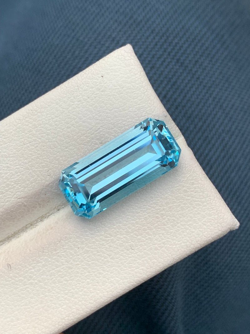 11.20 Carats Faceted Blue Topaz - Noble Gemstones®