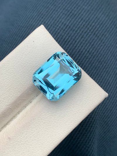 13.55 Carats Faceted Blue Topaz - Noble Gemstones®
