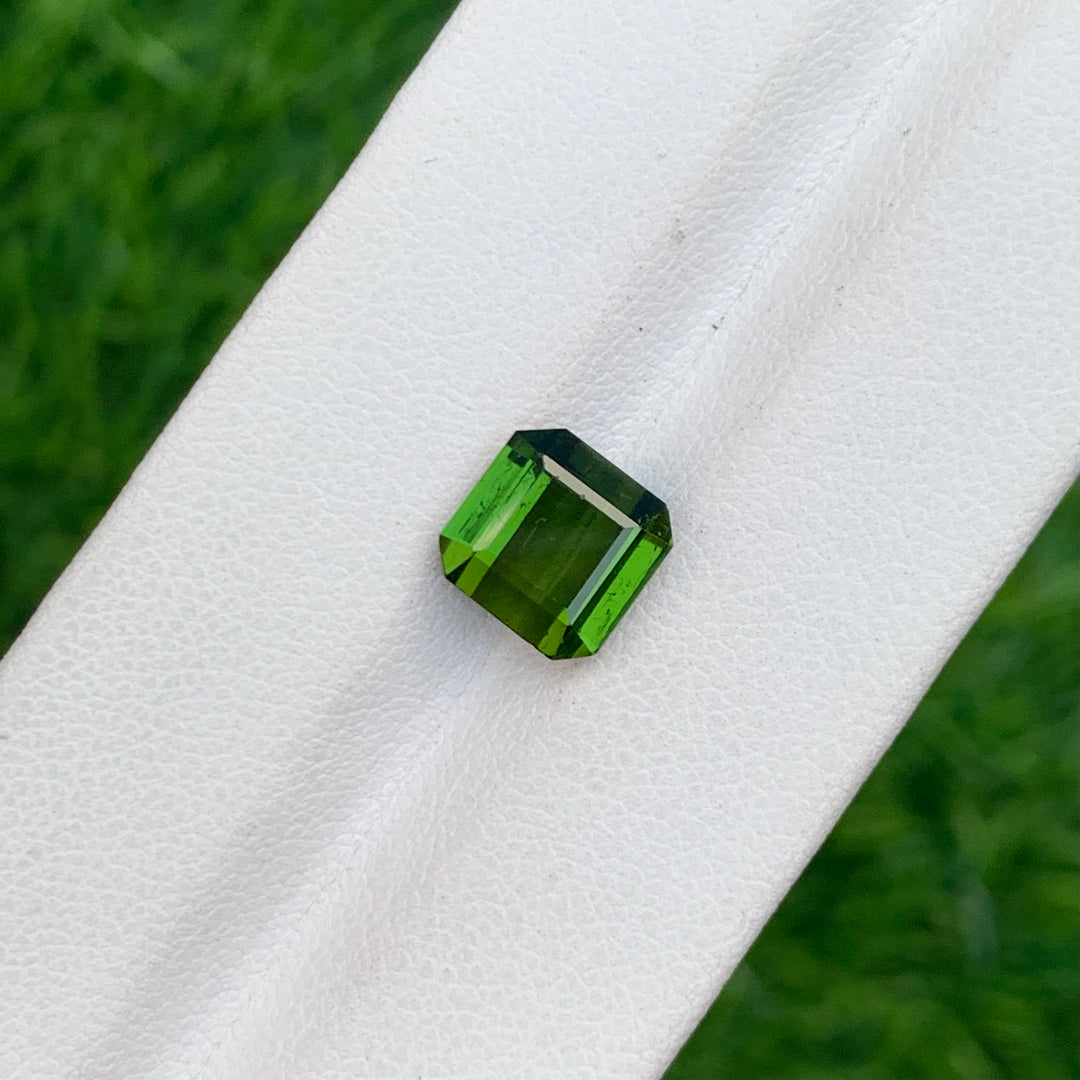 3.35 Carats Faceted Semi-Precious Green Tourmaline