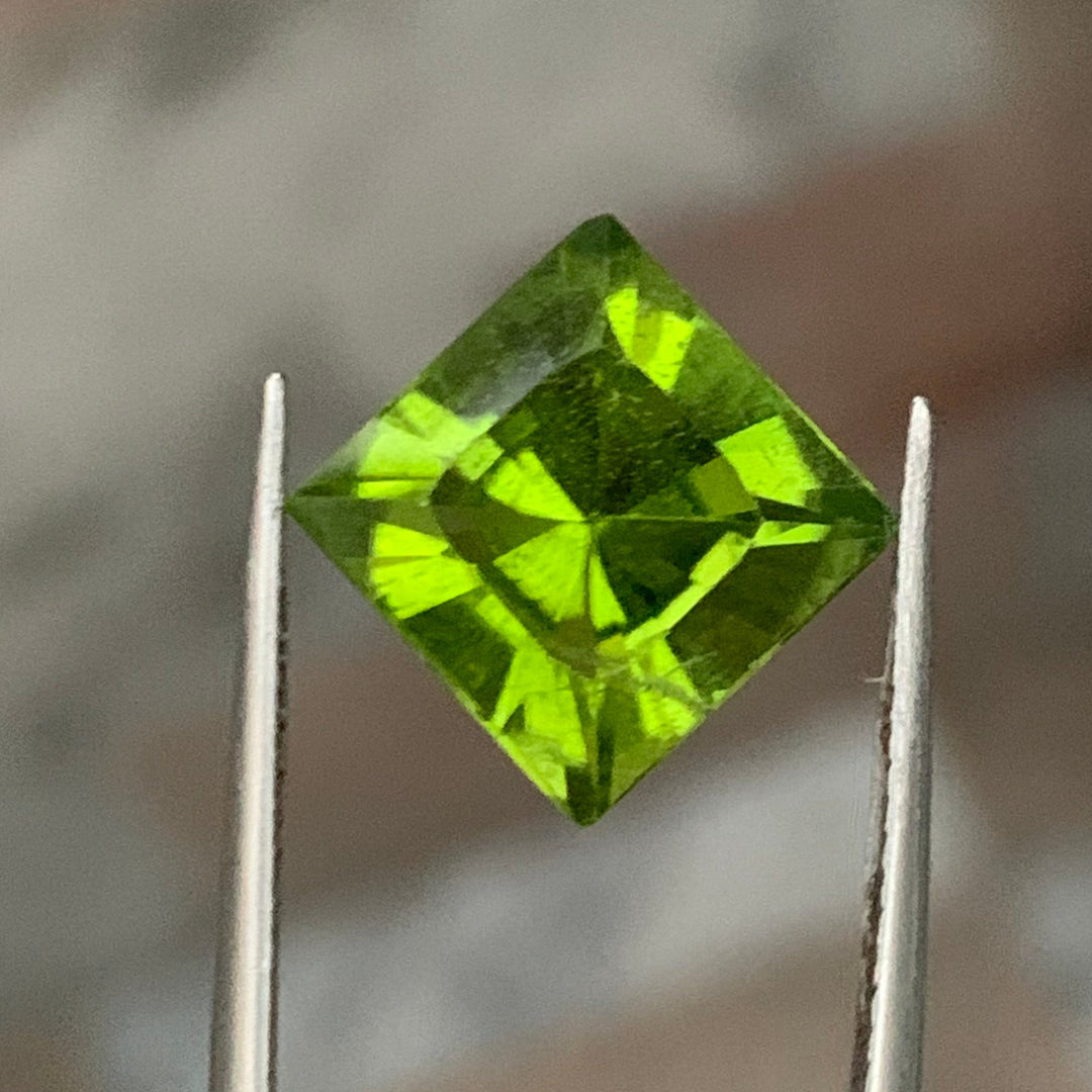 7 Carats Faceted Pakistani Peridot