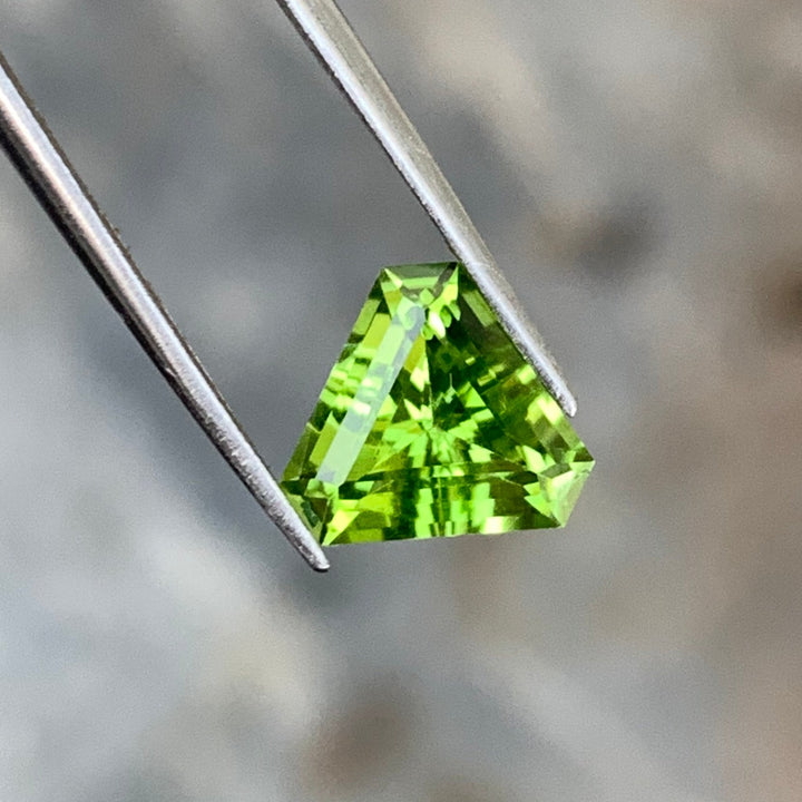 2.15 Carats Faceted Stunning Pakistan Peridot