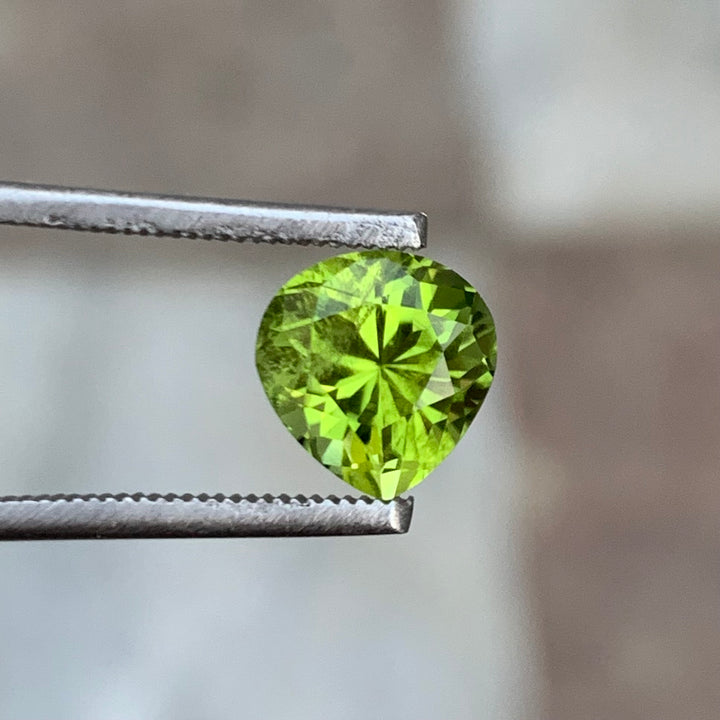 2.05 Carats Faceted Semi-Precious Peridot