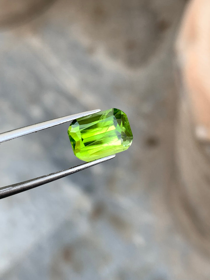 4.65 Carats Faceted Stunning Pakistan Peridot