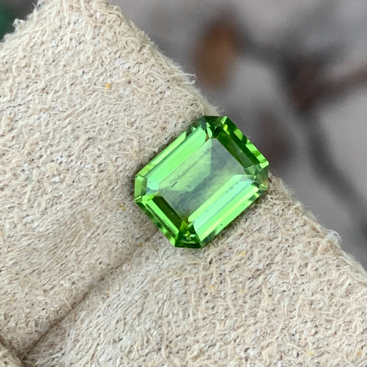 2.55 Carats Faceted Stunning Pakistan Peridot