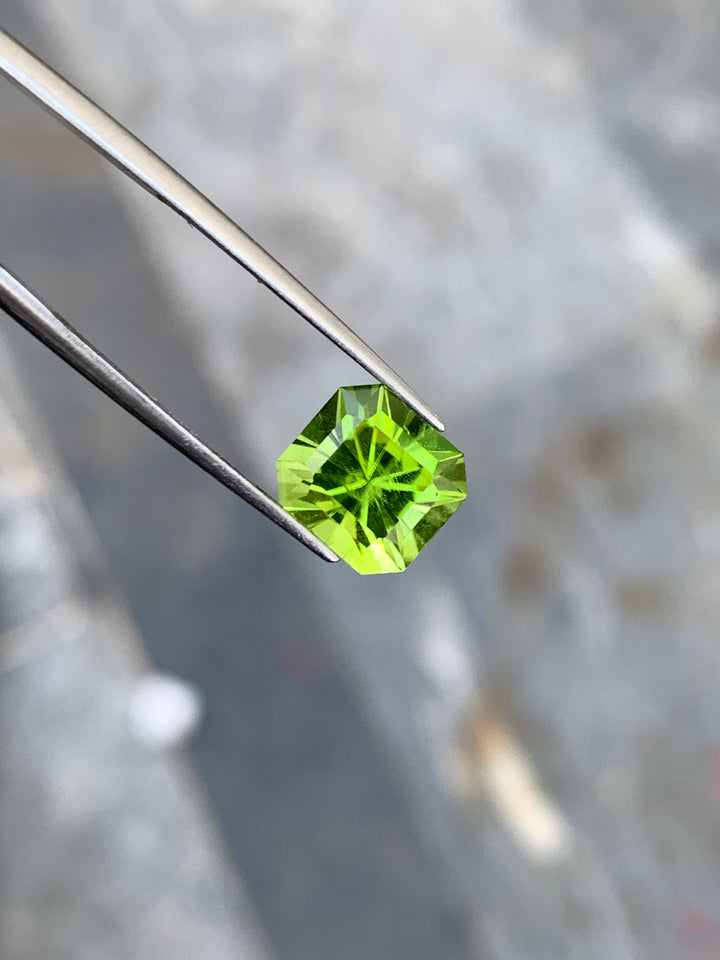 3.40 Carats Faceted Stunning Pakistan Peridot