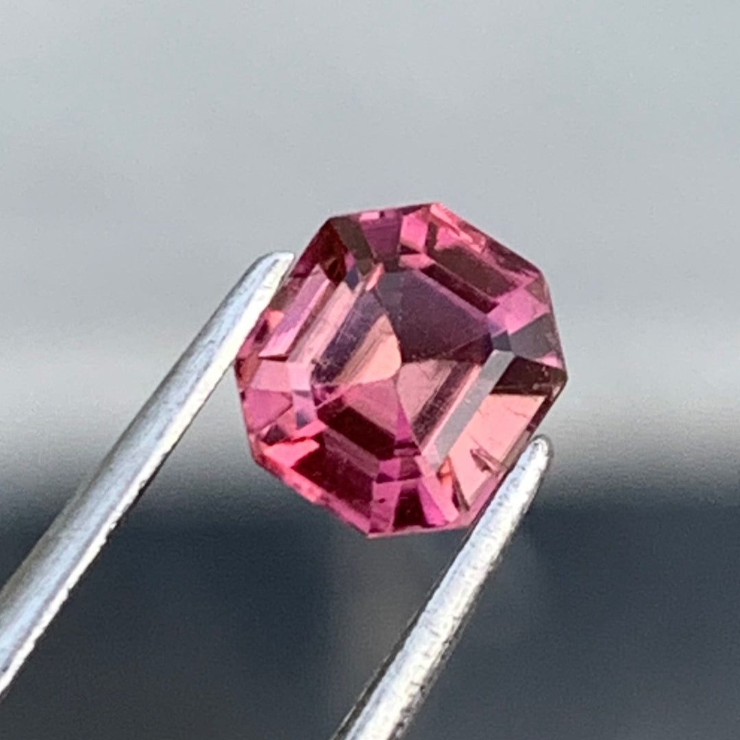 0.70 Carats Faceted Pink Tourmaline