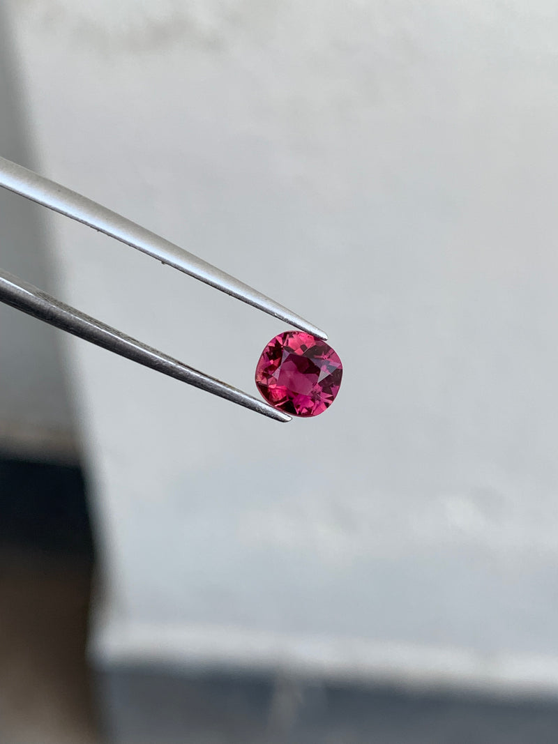 0.60 Carats Faceted Loupe Clean Hot Pink Tourmaline