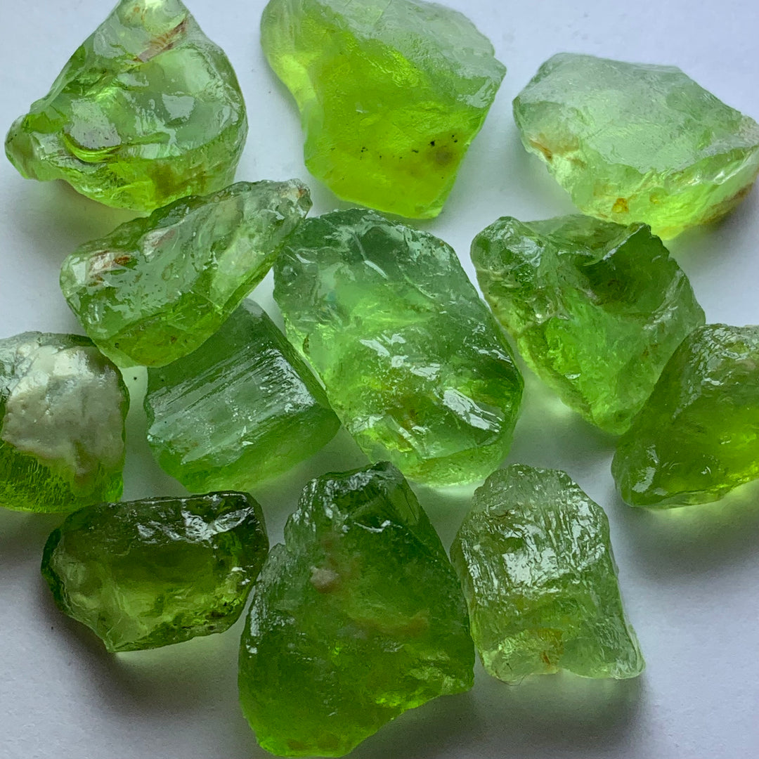 26.11 Grams Facet Rough Apple Greenish Peridots For Sale