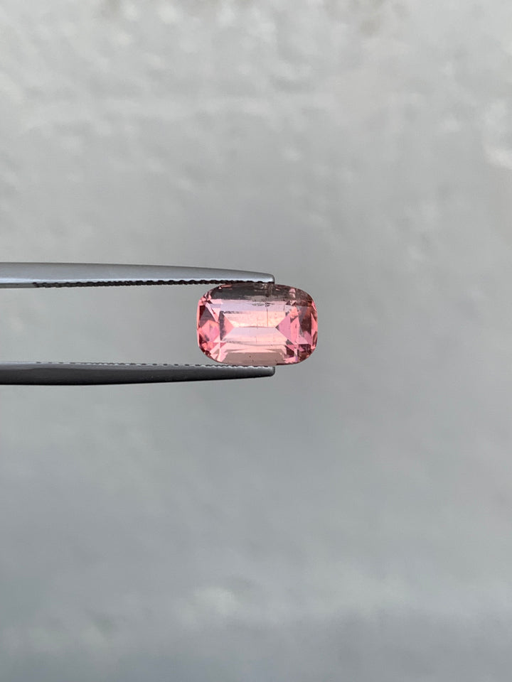 2.85 Carats Faceted Peach Sunset Tourmaline