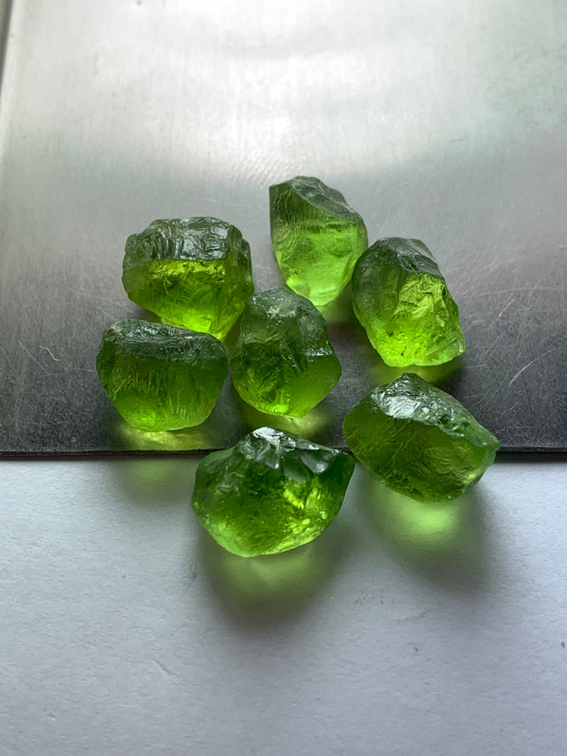 9 Grams Apple Green Facet Grade High Quality Peridots