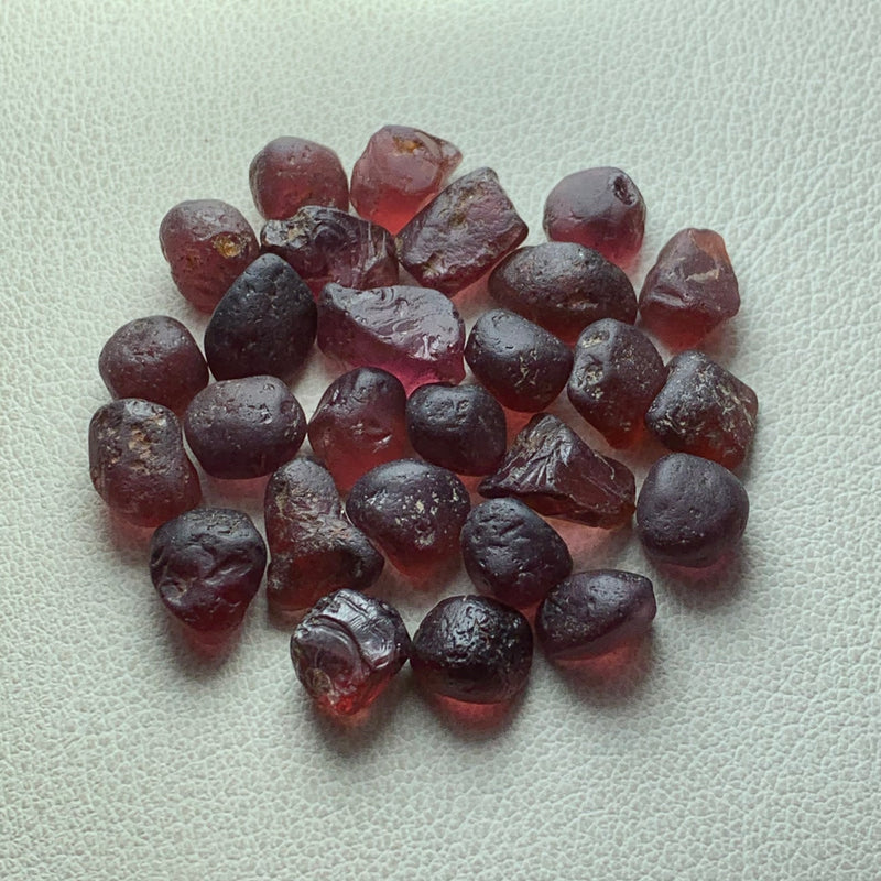 19.33 Grams Facet Rough Red Rhodolite Garnet