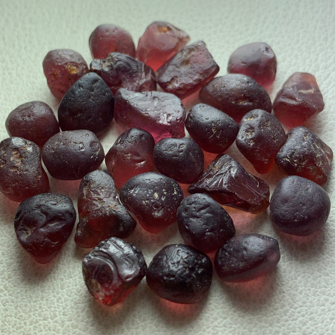 19.33 Grams Facet Rough Red Rhodolite Garnet