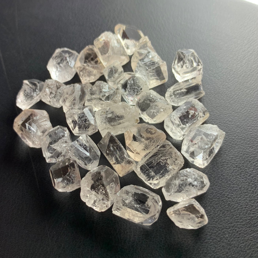 32 Grams Facet Rough Golden White Topaz