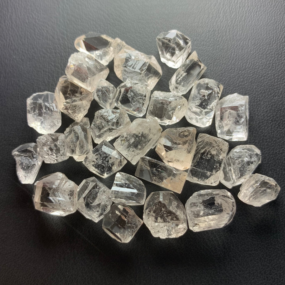 32 Grams Facet Rough Golden White Topaz