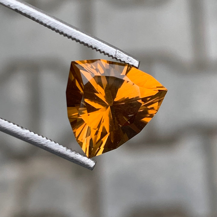 4.75 Carats Faceted Trillion Cut Citrine Gemstone