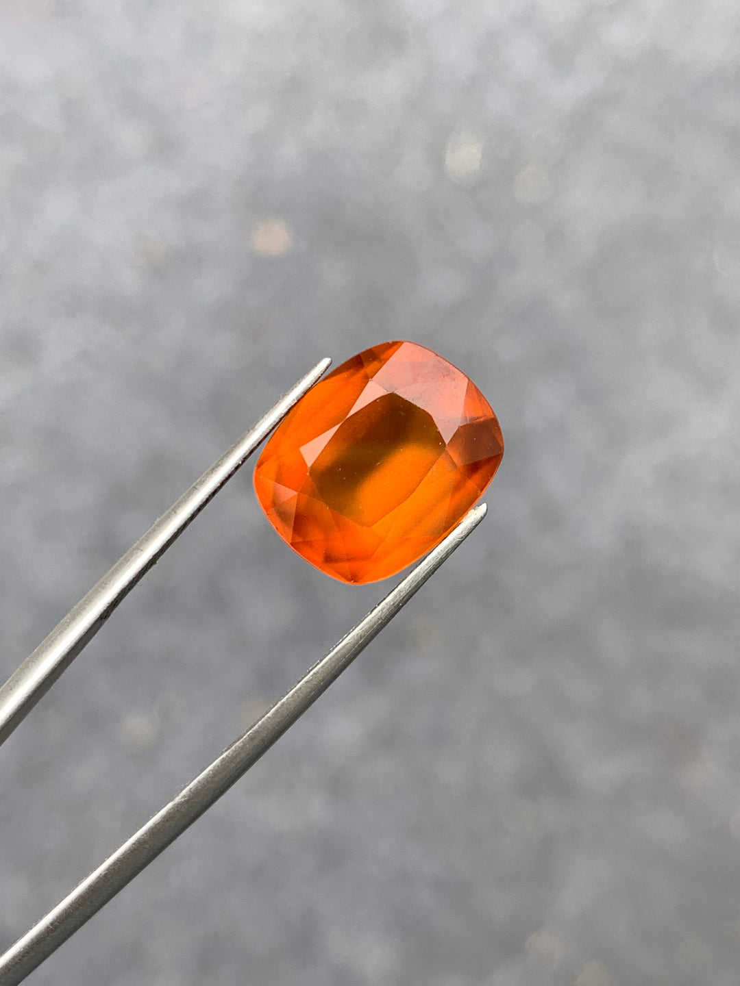 7.20 Carats Faceted Semi-Precious Hessonite Garnet