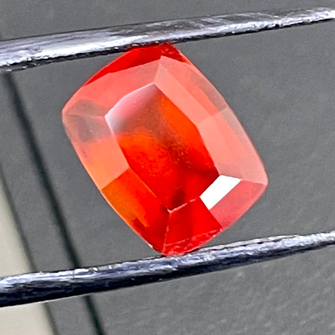 4.90 Carats Faceted Hessonite Garnet - Noble Gemstones®