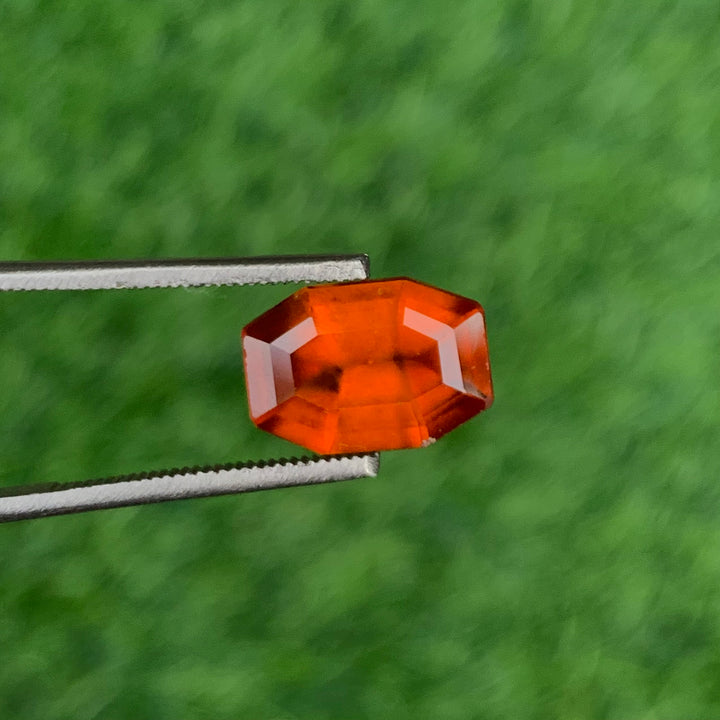 4 Carats Faceted Semi-Precious Hessonite Garnet