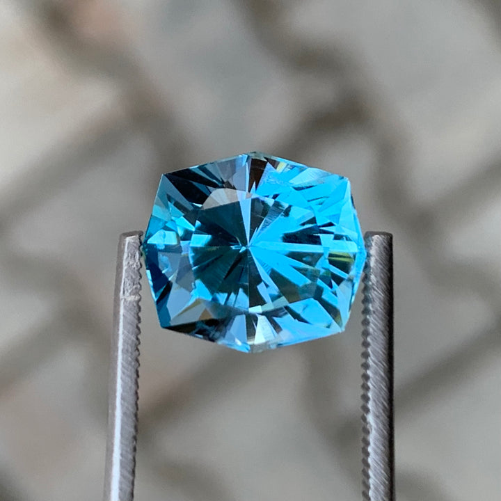 5.70 Carats Faceted Semi-Precious Blue Topaz Gemstone