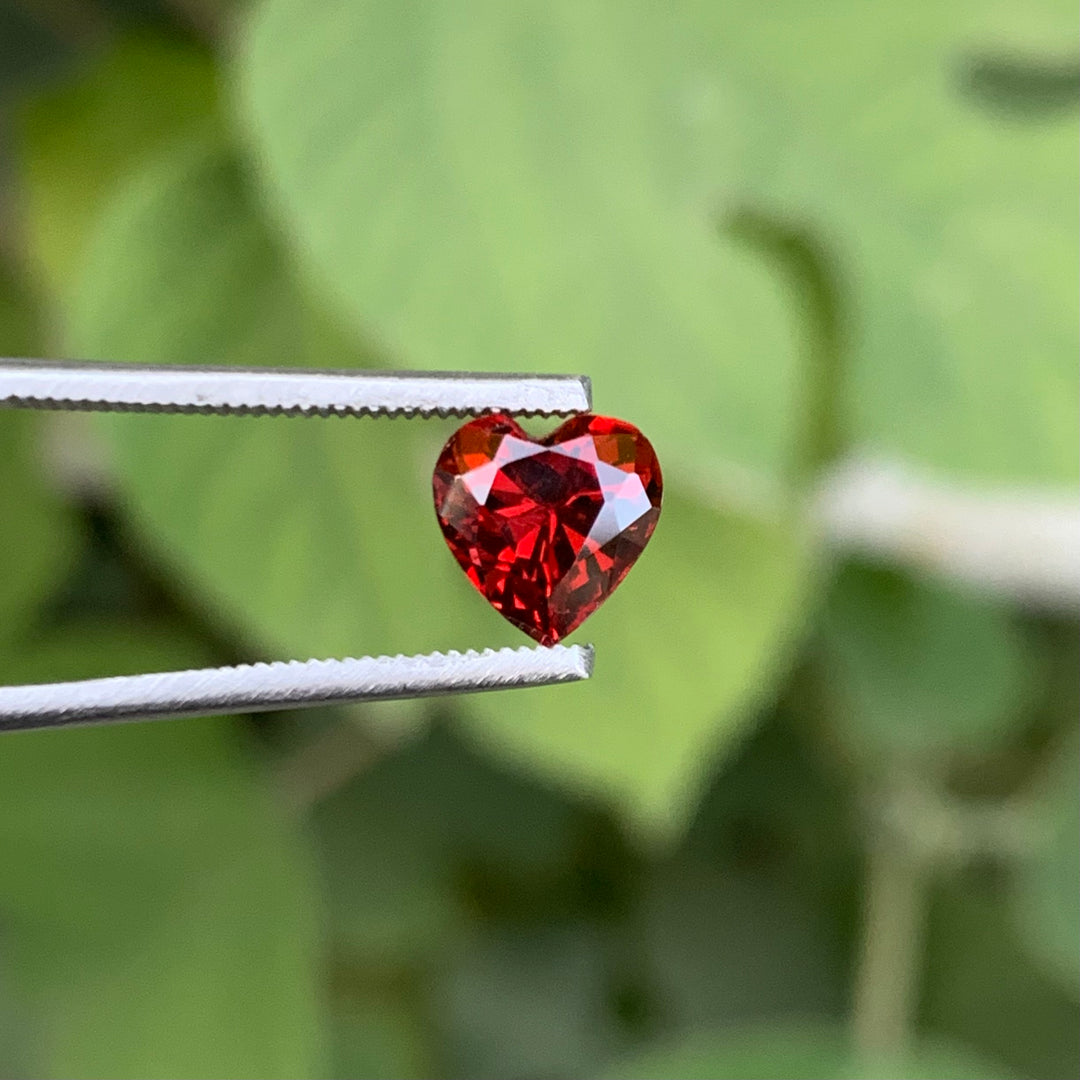 1.65 Carats Faceted Beautiful Semi-Precious Rhodolite Garnet