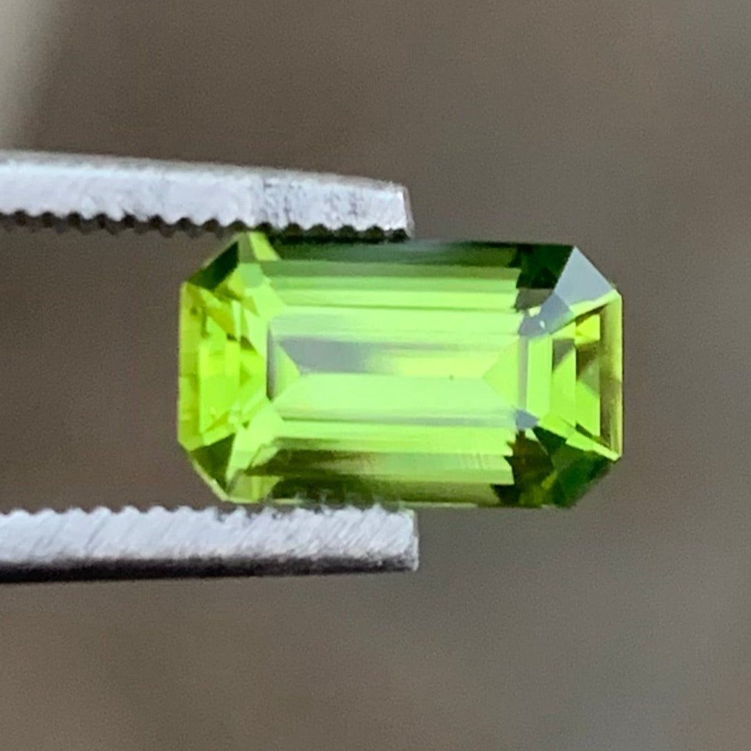 1.45 Carats Faceted Semi-Precious Peridot