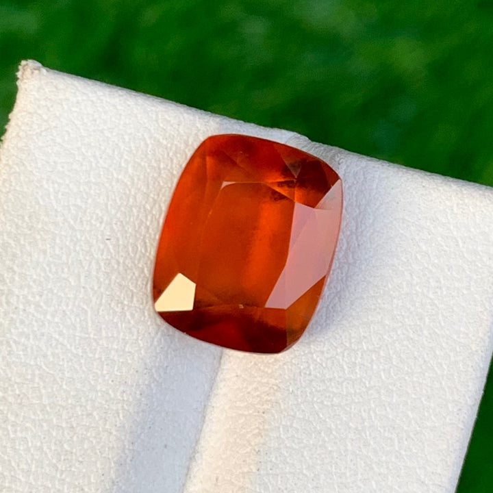 9.65 Carats Faceted Semi-Precious Hessonite Garnet