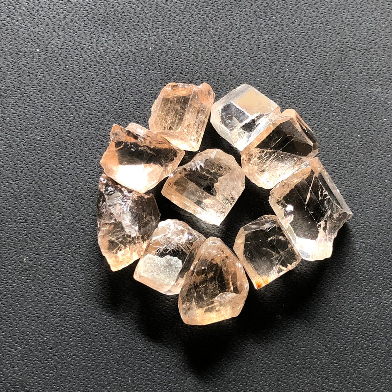 22 Grams Raw Topaz For Sale - Noble Gemstones®