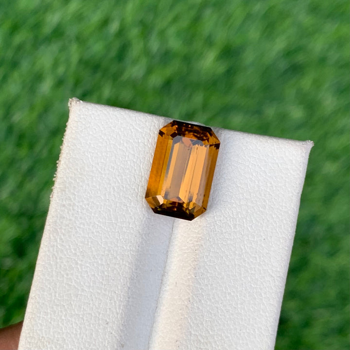 5 Carats Faceted Semi-Precious Honey Citrine