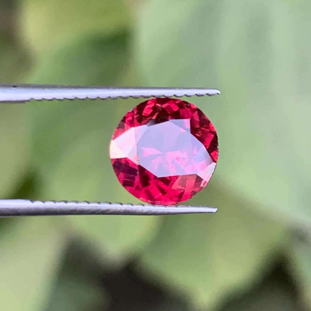 1.90 Carats Faceted Round Semi-Precious Rhodolite Garnet