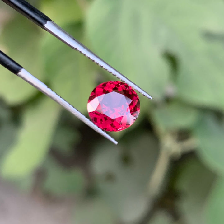 1.90 Carats Faceted Round Semi-Precious Rhodolite Garnet