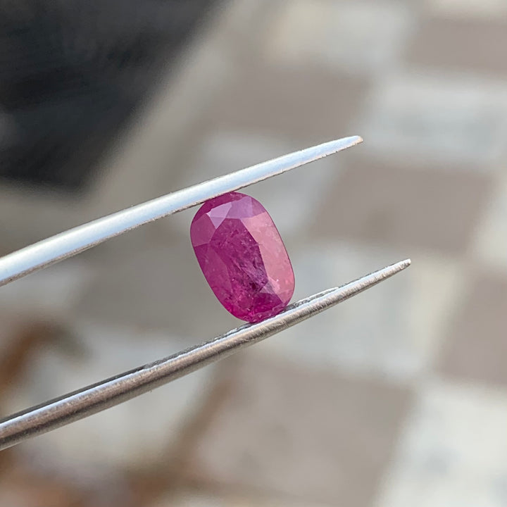 1.60 Carats Faceted Ruby - Noble Gemstones®