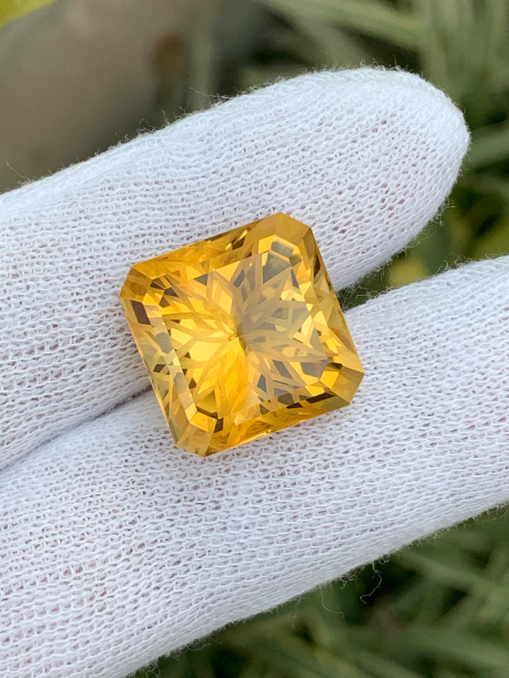 27.75 Carats Faceted Citrine - Noble Gemstones®