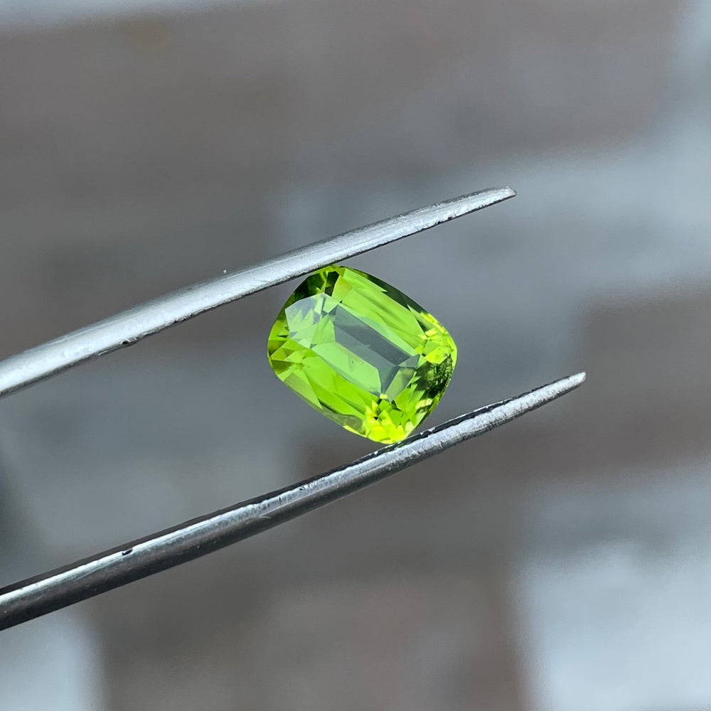 3.05 Carats Faceted Peridot - Noble Gemstones®