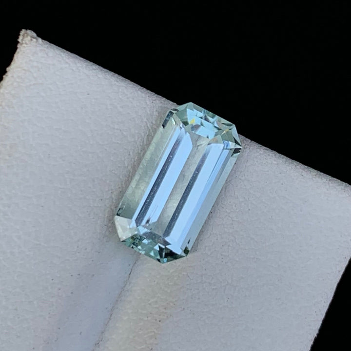 3.50 Carats Faceted Semi-Precious Aquamarine Stone