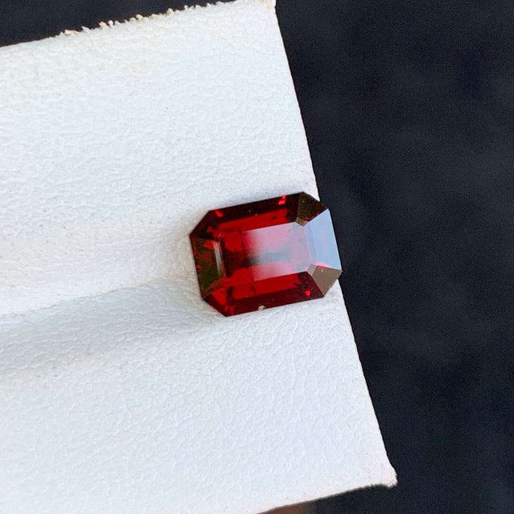 3.45 Carats Faceted Hot Red Rhodolite Garnet Stone