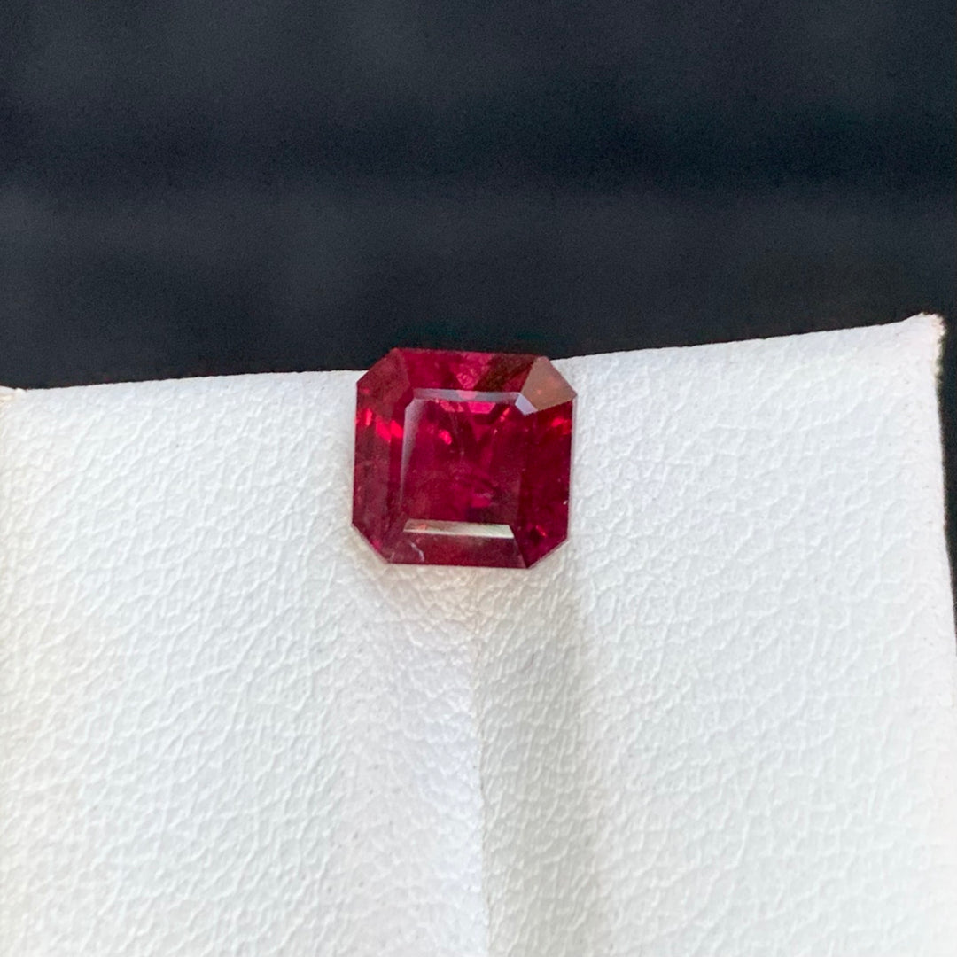 3 Carats Faceted Beautiful Semi-Precious Rhodolite Garnet Stone