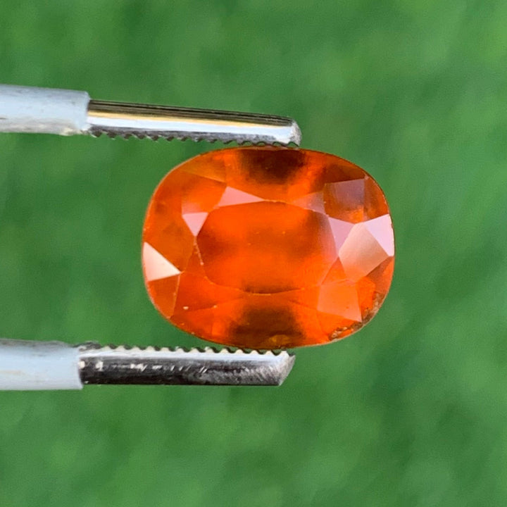 5.45 Carats Faceted Semi-Precious Hessonite Garnet