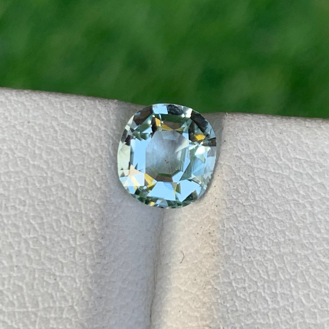 1.15 Carats Faceted Semi-Precious Aquamarine Stone