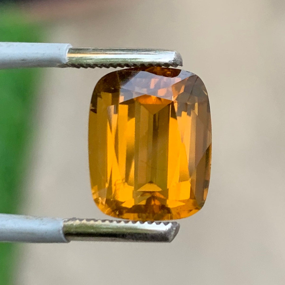 6.05 Carats Faceted Semi-Precious Citrine Stone