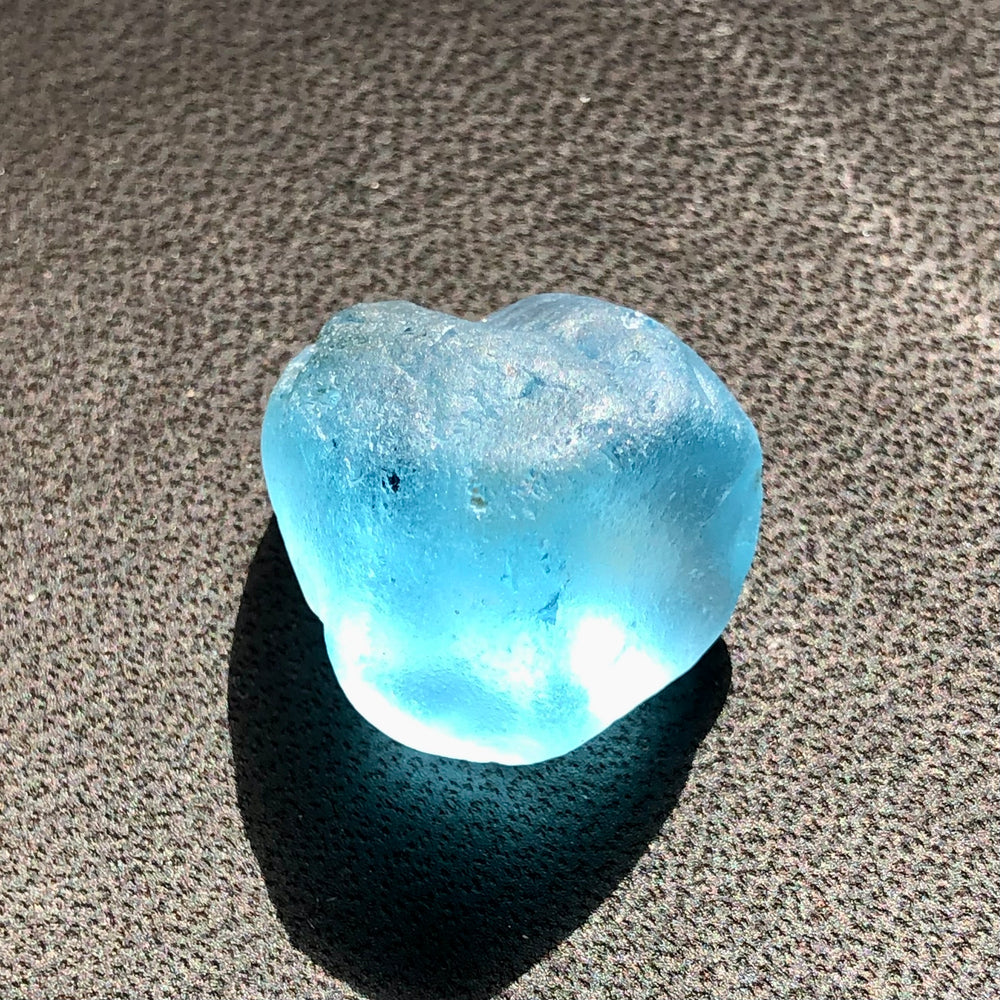 7.12 Grams Facet Rough London Blue Topaz - Noble Gemstones®