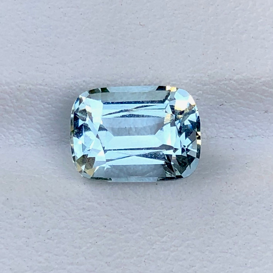 2.90 Carats Faceted Aquamarine For Sale - Noble Gemstones®