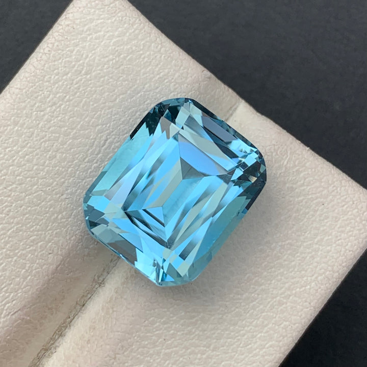 37.35 Carats Faceted Blue Topaz - Noble Gemstones®